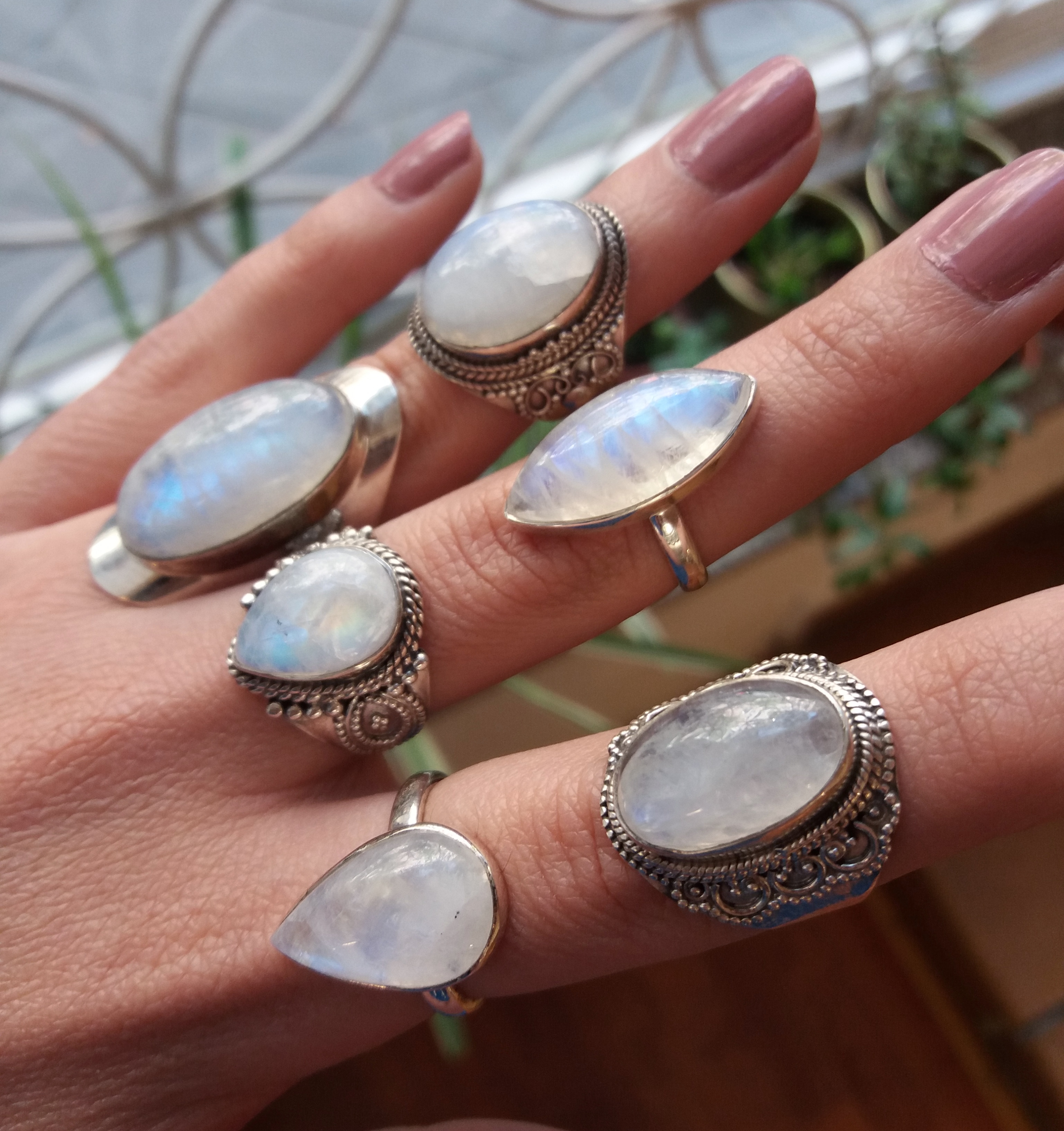 Sortijas de piedra luna y plata